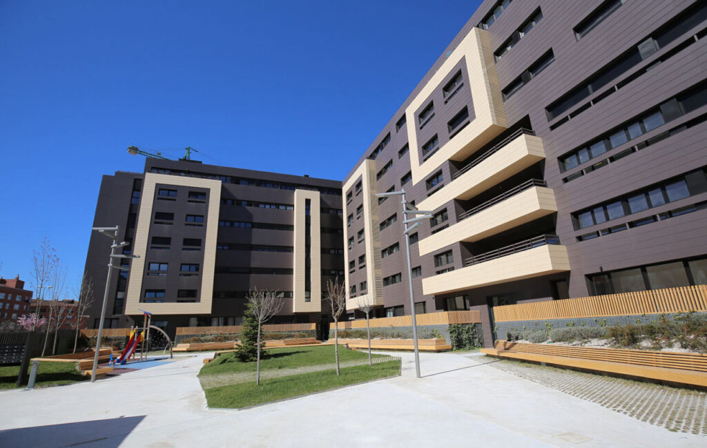 Residencial Camino de la Plata (108 viviendas)